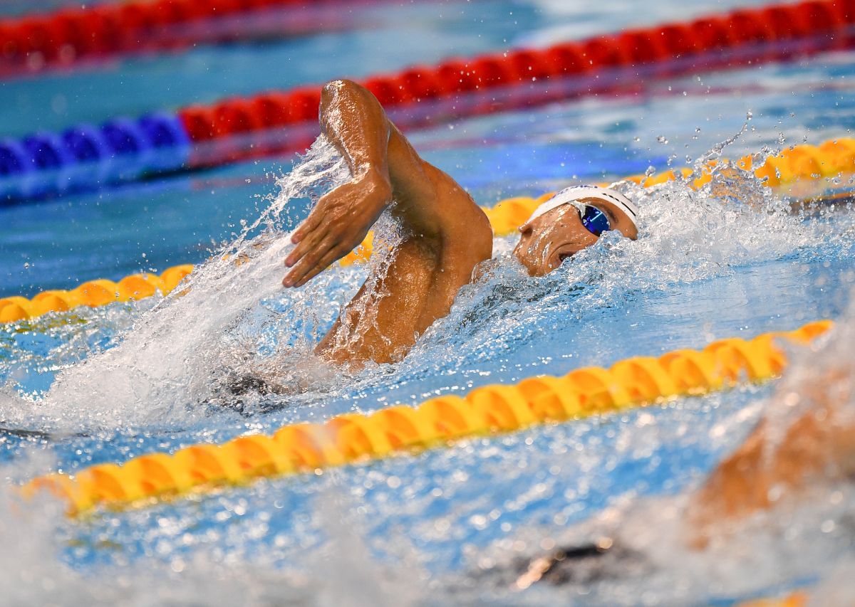 Prima medalie pentru România la CE de Juniori de la Otopeni! Popovici, Stancu, Cozma și Dinu aduc AURUL la 4x100m liber, după un finiș fabulos!