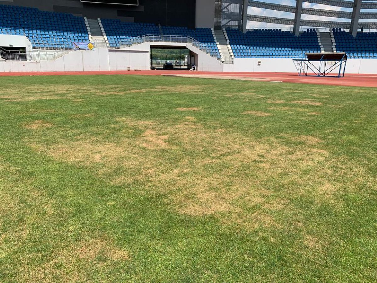 Cum arată gazonul arenei din Târgu-Jiu cu 11 zile înainte de FCU Craiova - FCSB