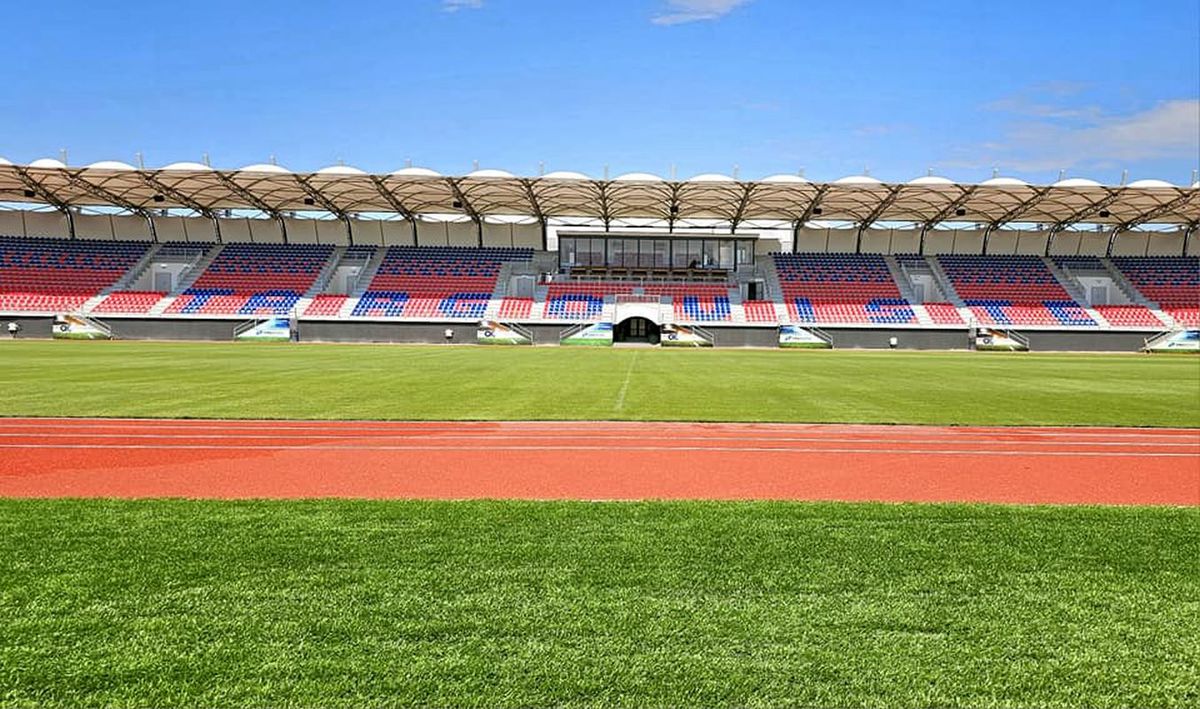 Noul stadion din Târgoviște, inundat în urma unei ploi puternice