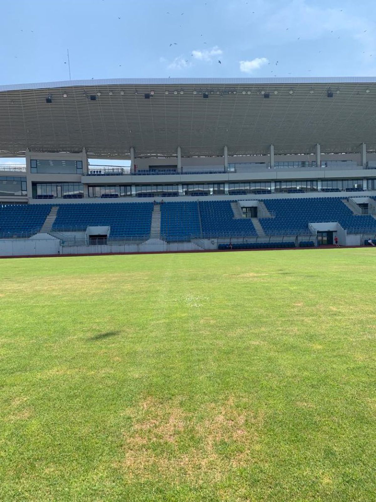 Cum arată gazonul arenei din Târgu-Jiu cu 11 zile înainte de FCU Craiova - FCSB