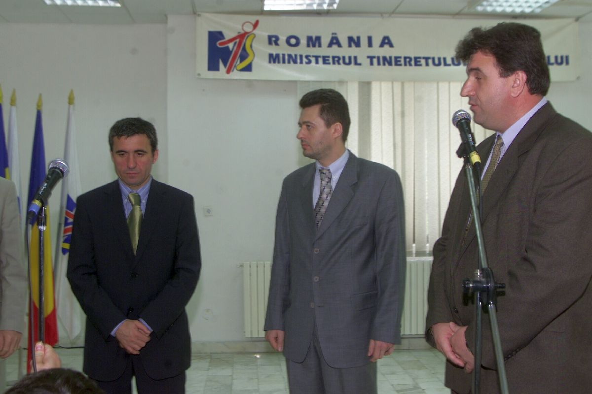 Ipoteză radicală a omului care a condus sportul românesc: „Te înlătură prin orice metode, iar Halep deranja”