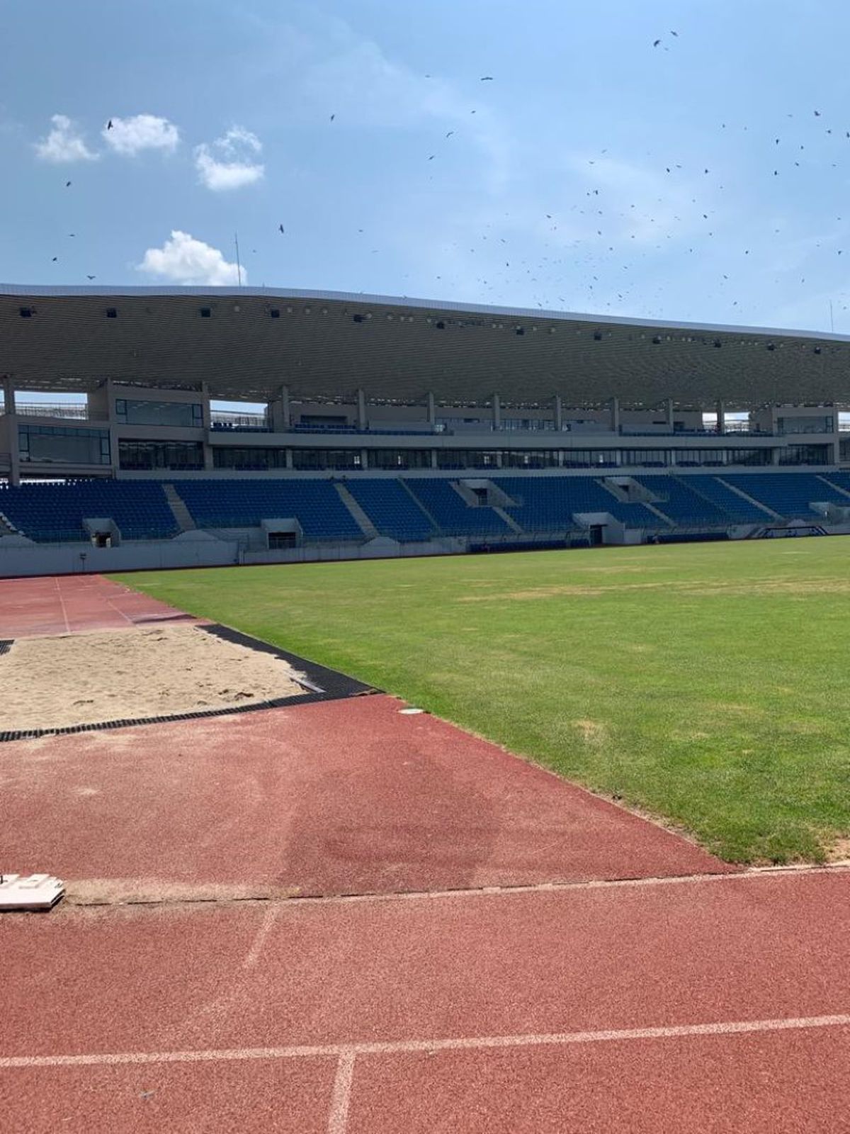 Cum arată gazonul arenei din Târgu-Jiu cu 11 zile înainte de FCU Craiova - FCSB