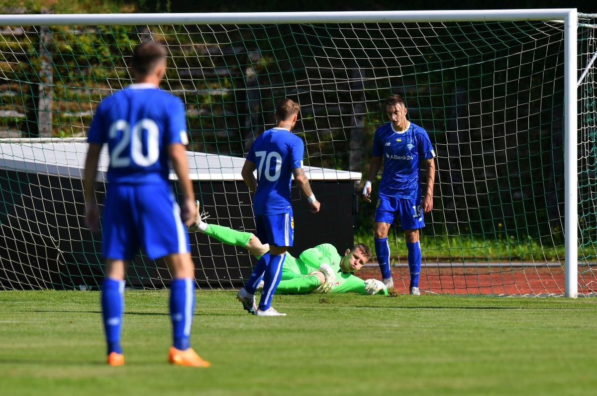 Prea mici pentru băieții mari » Dinamo a pierdut clar cu echipa lui Mircea Lucescu