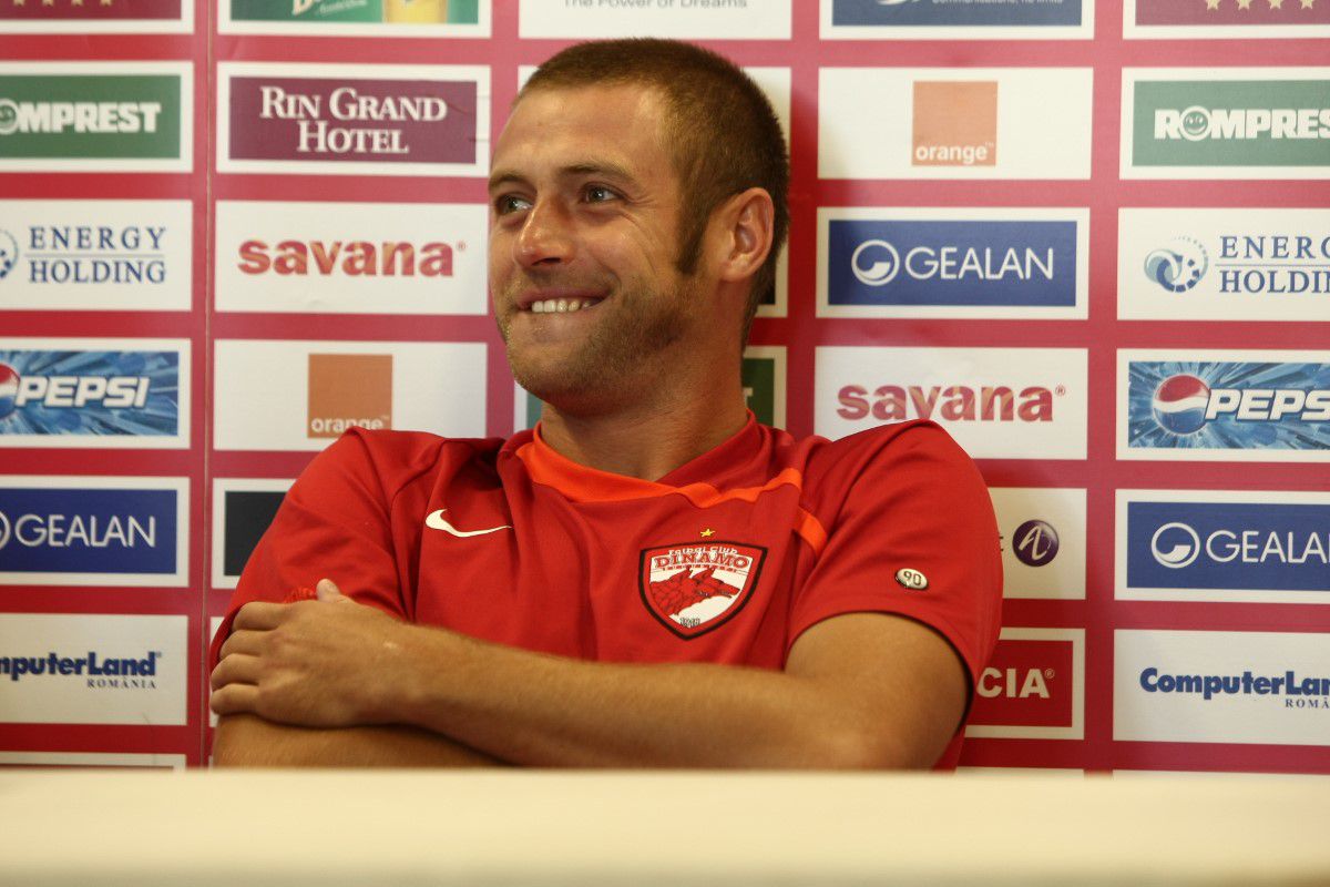 Aventurile lui Dacian Varga și Cristi Pulhac: „Cartea lui Maticiuc e pistol cu apă! Primeam multe vizitatoare și lucram non-stop, în 3 schimburi. Suna soneria și...”