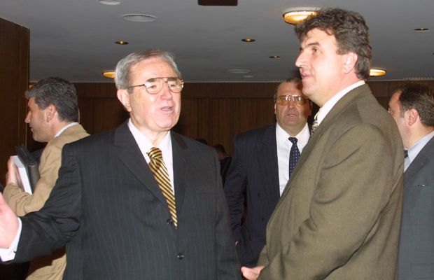 „Ați făcut lobby pentru Păunescu să cumpere Steaua?” » Reacție fermă a fostului ministru în interviul din GSP: „Becali chiar m-a sunat la un moment dat!”