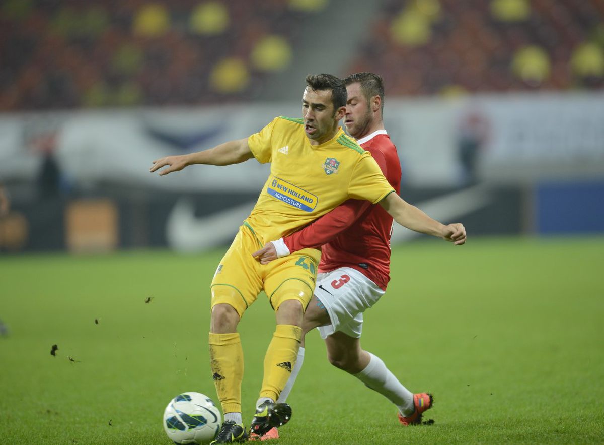 Aventurile lui Dacian Varga și Cristi Pulhac: „Cartea lui Maticiuc e pistol cu apă! Primeam multe vizitatoare și lucram non-stop, în 3 schimburi. Suna soneria și...”