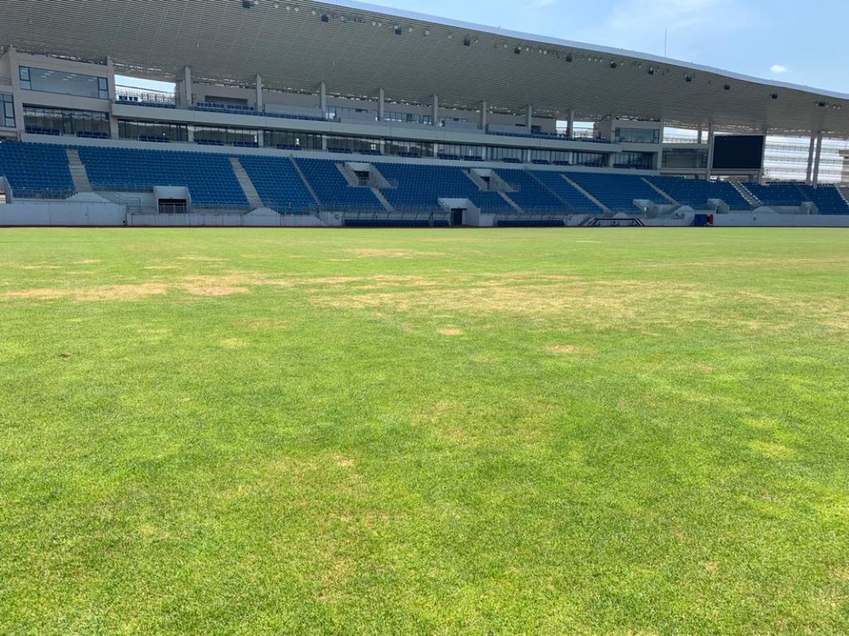 Cum arată gazonul arenei din Târgu-Jiu cu 11 zile înainte de FCU Craiova - FCSB