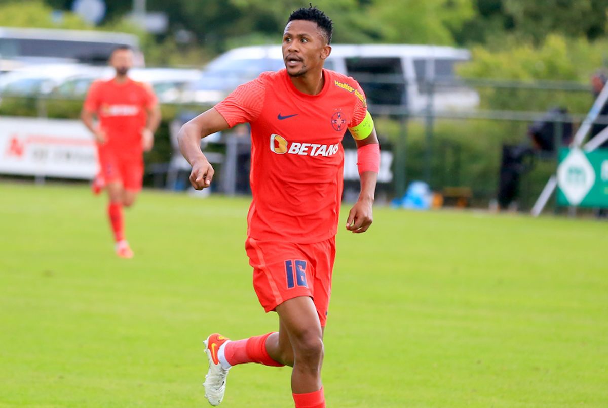 Debut de coșmar: Ngezana s-a făcut de râs la primul meci pentru FCSB! + Ce stoperi vor fi titulari în prima etapă