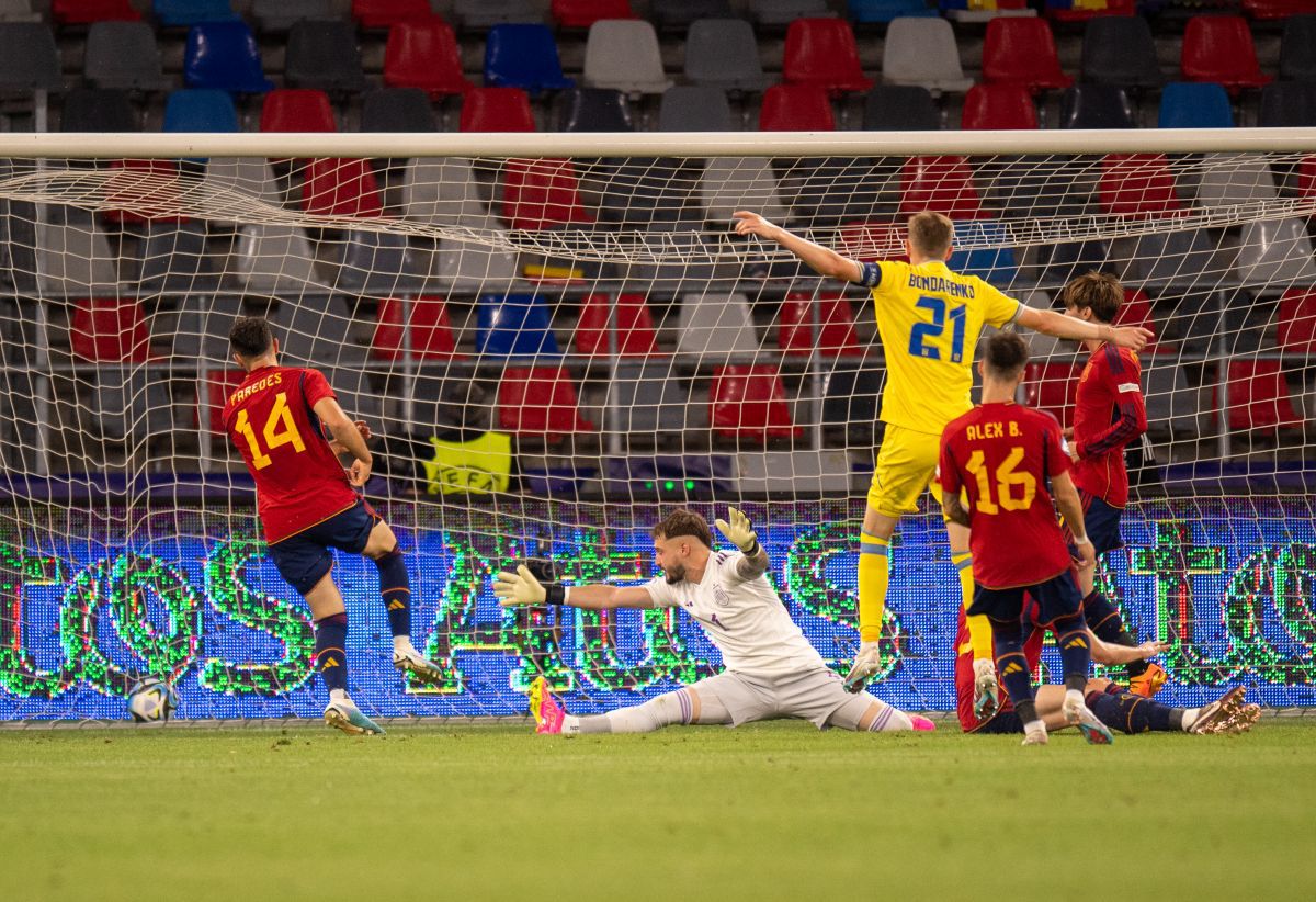 Spania - Ucraina 5-1 » Cu adevărat Furia Roja! Ghencea a văzut pe viu cel mai spectaculos meci al Europeanului