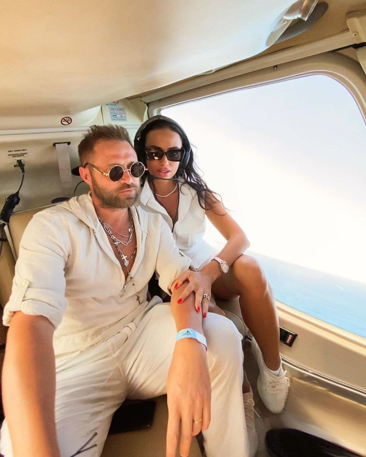 Aventurile lui Dacian Varga și Cristi Pulhac: „Cartea lui Maticiuc e pistol cu apă! Primeam multe vizitatoare și lucram non-stop, în 3 schimburi. Suna soneria și...”