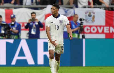 UEFA l-a „ars” pe turc, dar n-a avut curaj să-l suspende și pe „decarul” Angliei! Pedeapsă de formă pentru Jude Bellingham