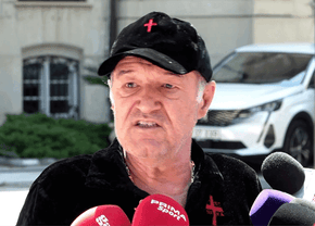„Să fie RĂZBOI!” » Gigi Becali a început să țipe în fața Palatului: „Luni merg cu Rotaru la Burleanu. La școala de securiști le face injecții în cap să creadă că sunt stăpâni!”