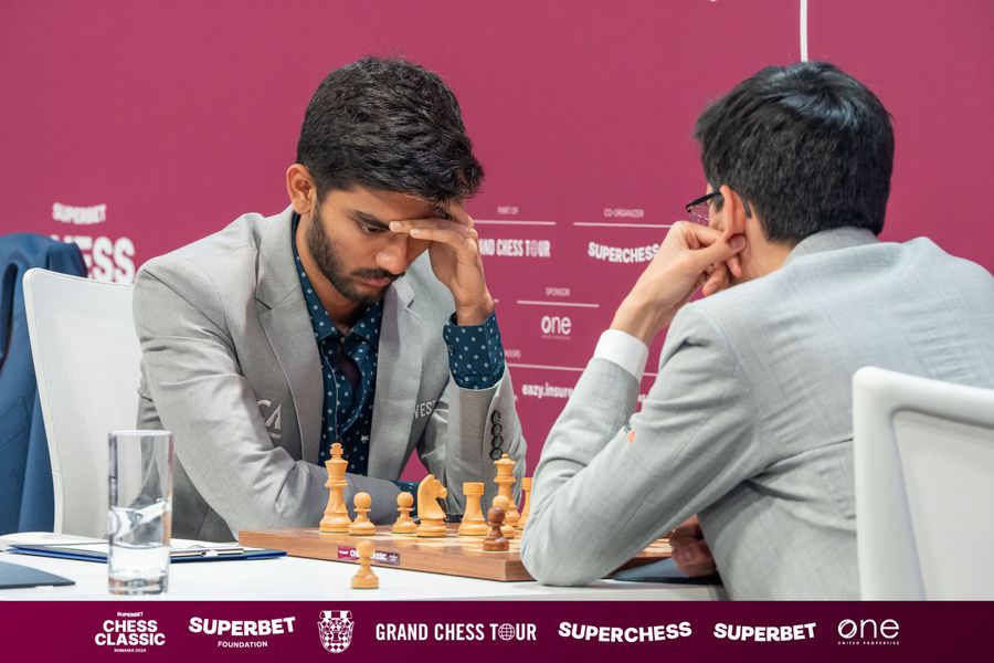 Partidele din a opta rundă de la Superbet Chess Classic România 2024 s-au încheiat cu remize