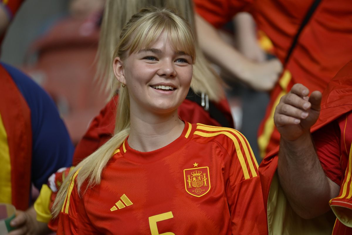 Spania - Germania - imagini cu suporterii din stadion