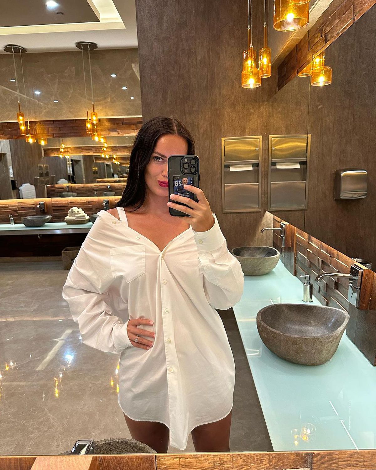 Fundașul turc suspendat în scandalul de la Euro e apărat de fosta candidată la Miss Elveția: „Este bun, nu e rasist!”