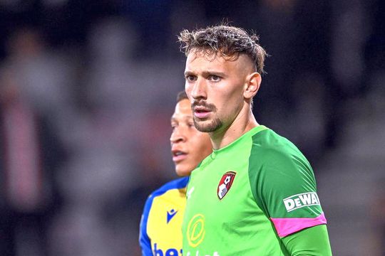 Ionuț Radu a prins doar 5 meciuri la Bournemouth, unde n-a mai apărat de 8 luni, de la un 1-6 cu Manchester City / Foto: Imago