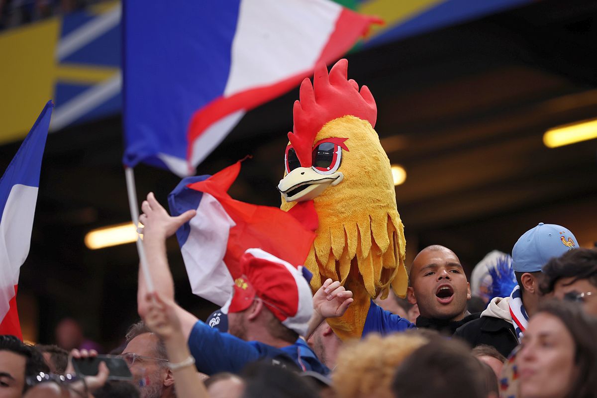 Portugalia - Franța 0-0 (3-5 d.pen.) » Fotbal cu porția, dar suficient pentru semifinale! Fără Mbappe, retras înainte de final, „Cocoșii” lui Deschamps merg în careul de ași