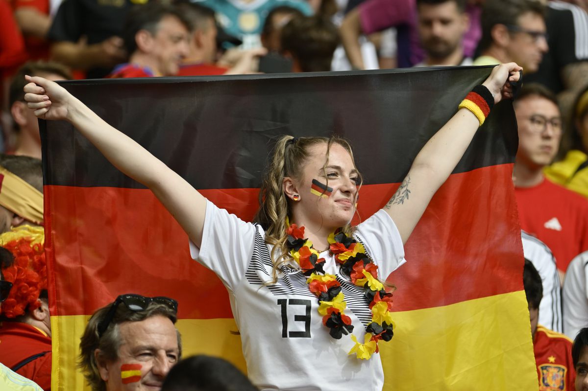 Spania - Germania - imagini cu suporterii din stadion