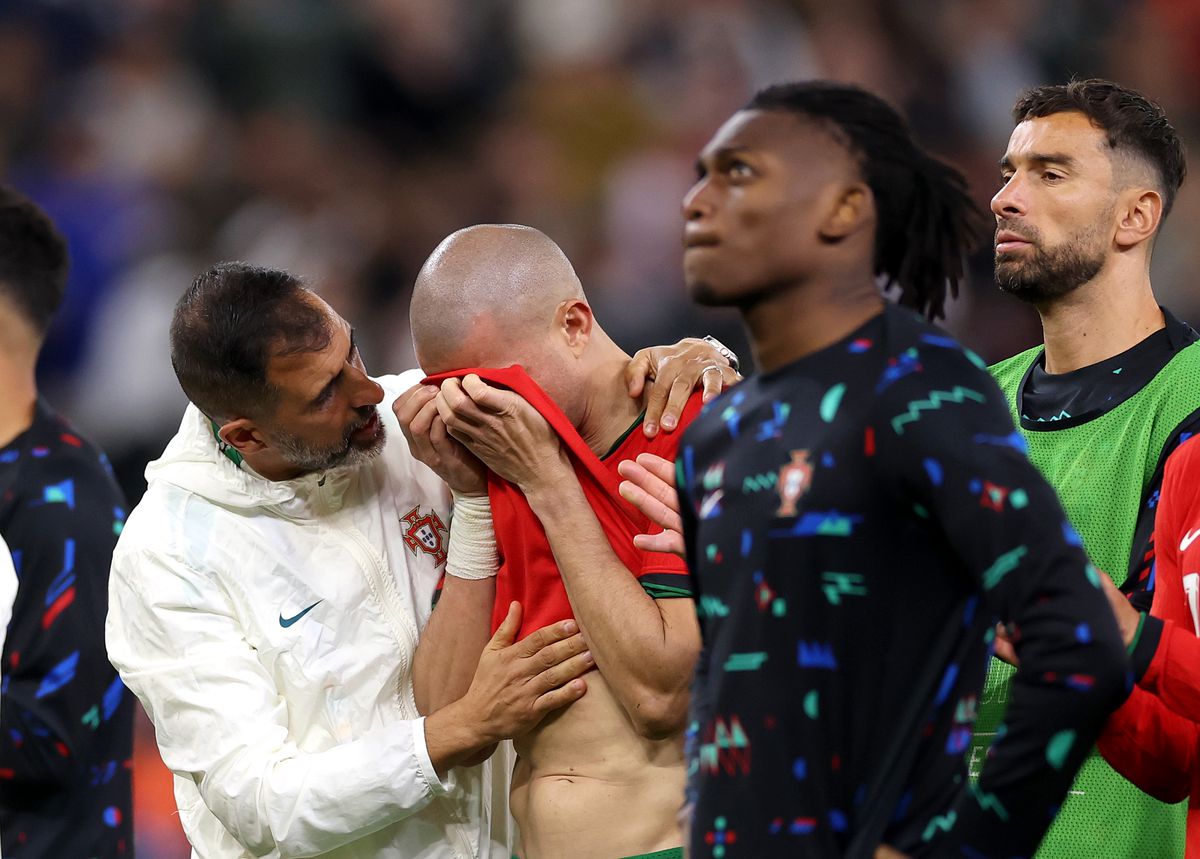 Finalul unei ere! Pepe își încheie cariera de fotbalist la 41 de ani