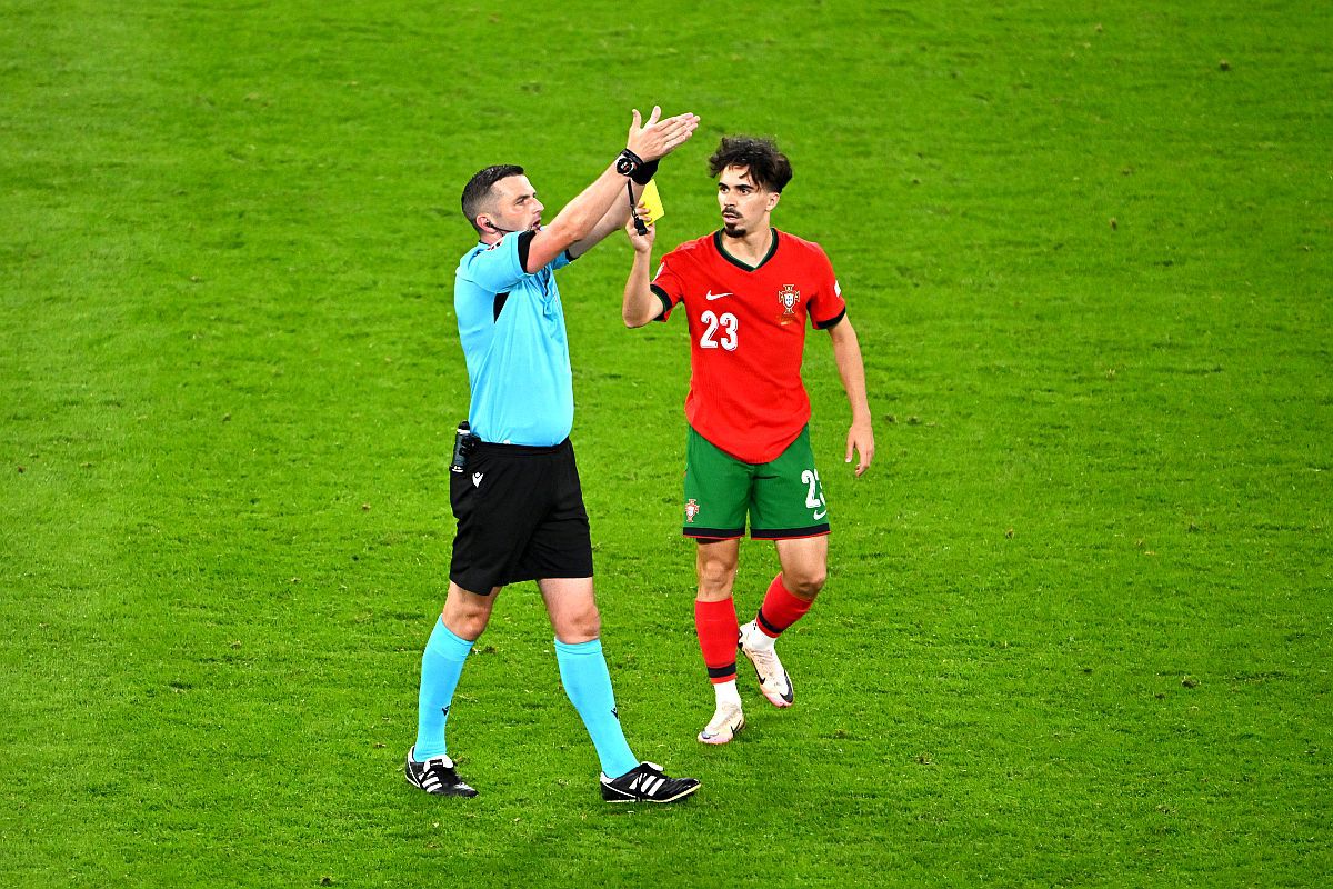 „Furtuna” venită de pe bancă » Desemnat omul meciului Portugalia - Franța, deși a intrat în repriza secundă: a egalat un record al Europeanului!