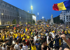 Acum sunt celebri în fotbalul românesc, dar nu uită când au ieșit în stradă pentru echipa națională: „Ne-am urcat pe tren” / „Ne-am aruncat în ștrand”