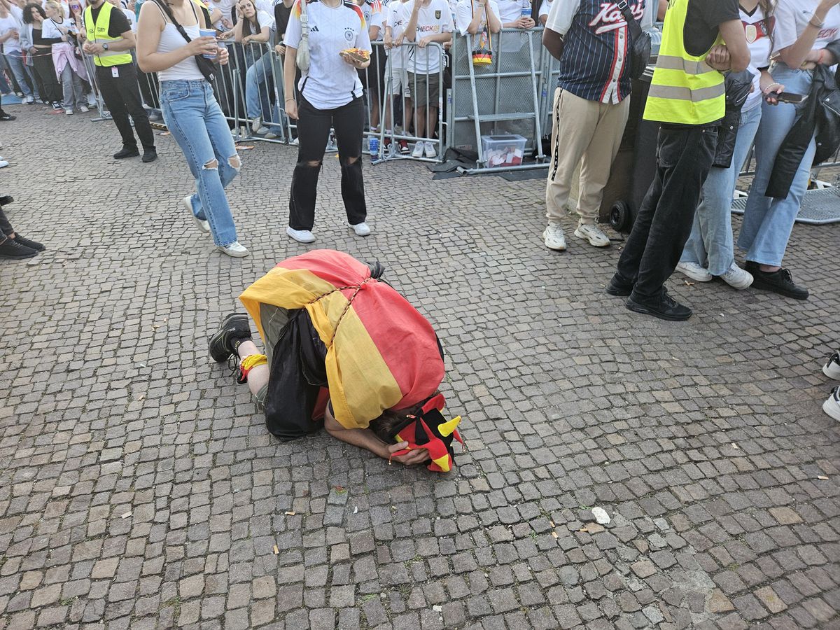 Nemții, puțini îndurerați, cei mai mulți nepăsători, după eșecul cu Spania