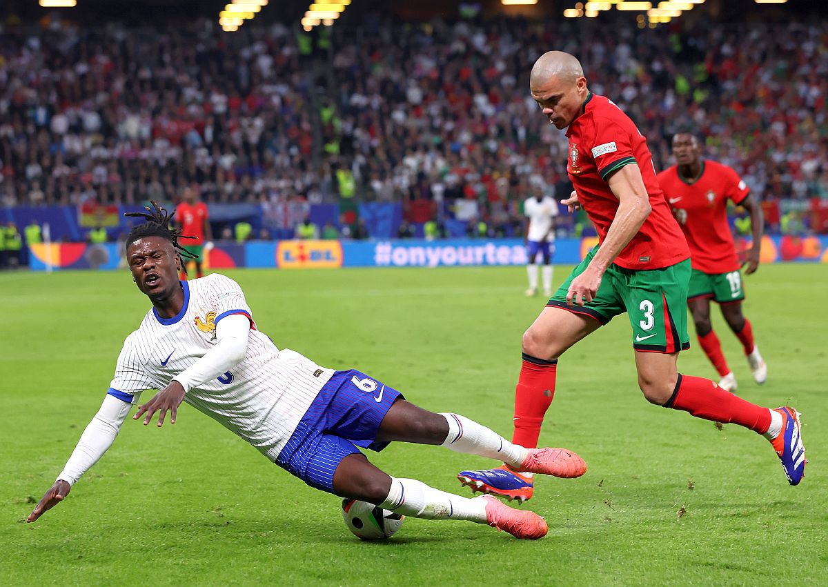 Portugalia - Franța 0-0 (3-5 d.pen.) » Fotbal cu porția, dar suficient pentru semifinale! Fără Mbappe, retras înainte de final, „Cocoșii” lui Deschamps merg în careul de ași