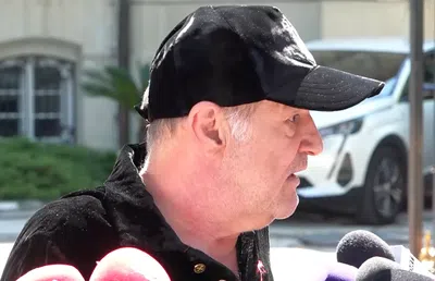 „Să fie RĂZBOI!” » Gigi Becali a început să țipe în fața Palatului: „Luni merg cu Rotaru la Burleanu. La școala de securiști le face injecții în cap să creadă că sunt stăpâni!”