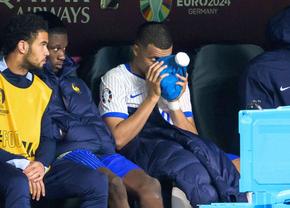 Kylian Mbappe n-a mai prins finalul „sfertului” cu Portugalia în teren! Imagini îngrijorătoare cu starul Franței