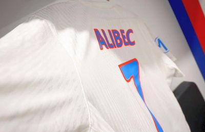 Așa arată echipamentele în care evoluează FCSB și CFR Cluj în Supercupă