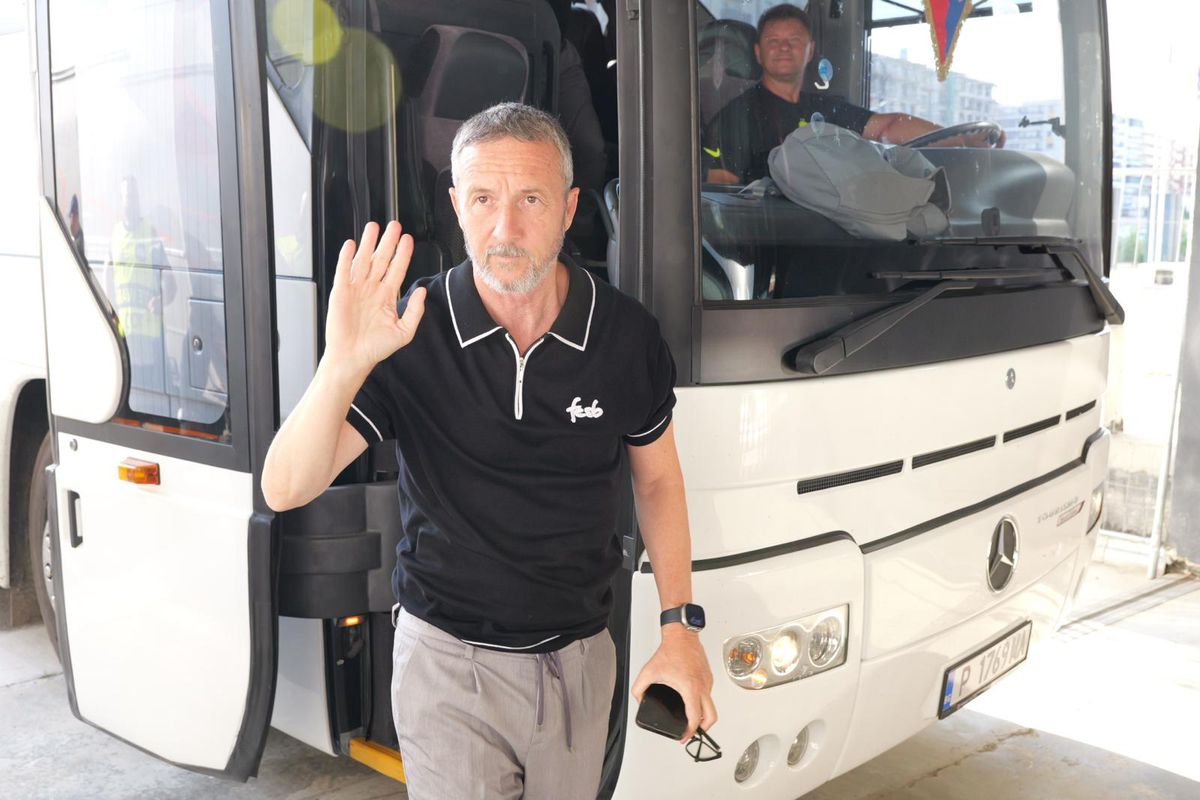 Sosire FCSB înainte de Supercupa României