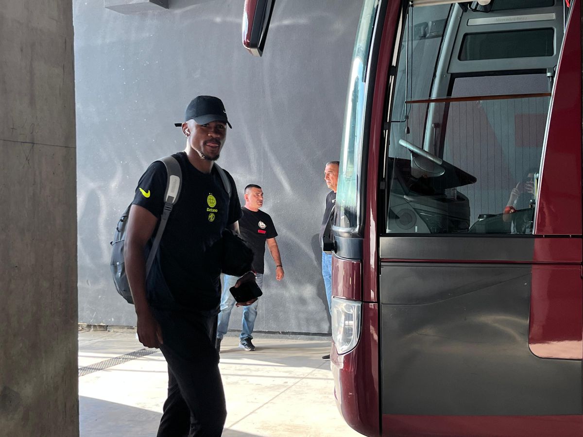 Sosire FCSB înainte de Supercupa României