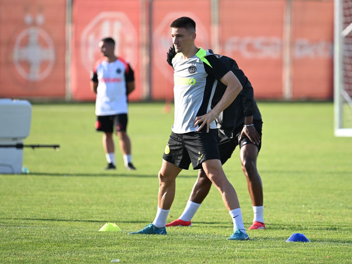 Antrenament FCSB inaintea Supercupei Romaniei cu CFR Cluj