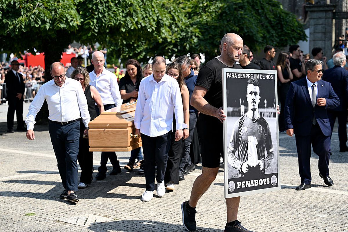 Imagini sfâșietoare de la înmormântarea lui Diogo Jota și a fratelui său » Staruri din lumea fotbalului au venit să-și ia rămas bun