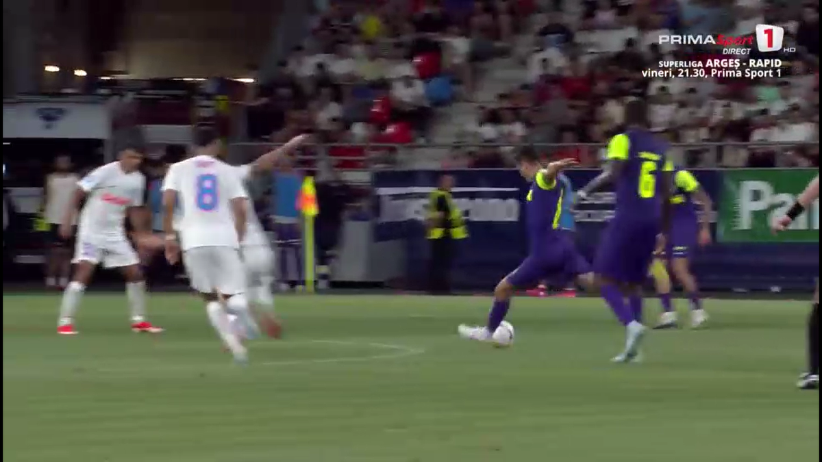 Dan Petrescu a răbufnit și a cerut să scoată echipa de pe teren în Supercupa dintre FCSB și CFR Cluj