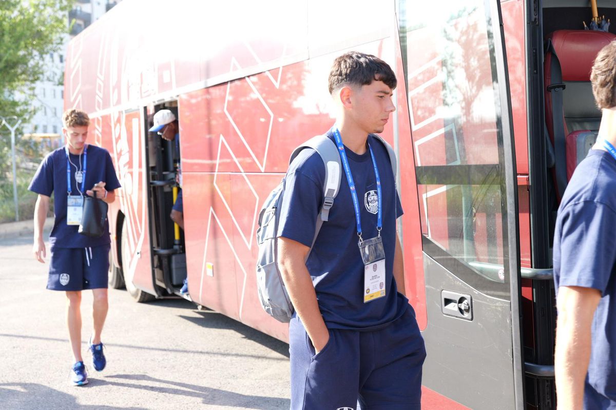 CFR Cluj a ajuns în Ghencea pentru Supercupa