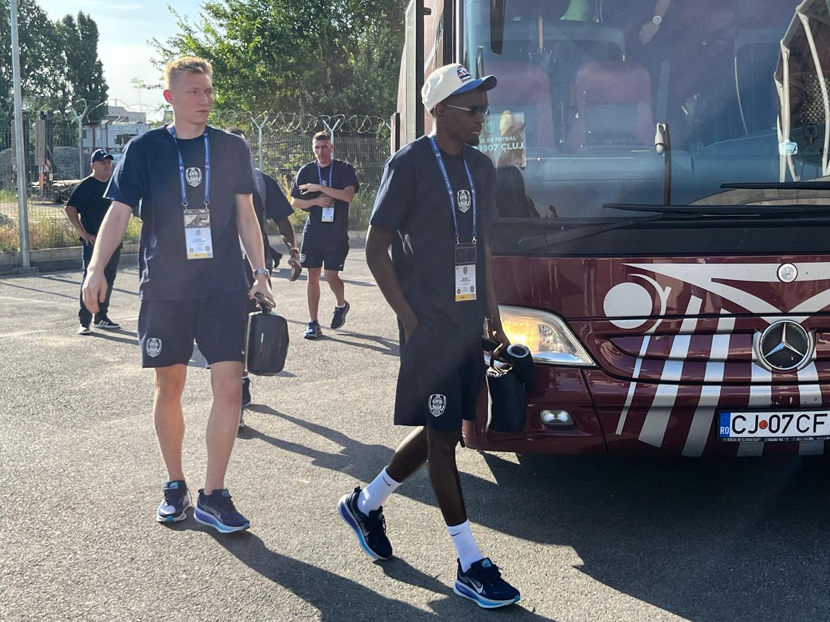 CFR Cluj a ajuns în Ghencea pentru Supercupa