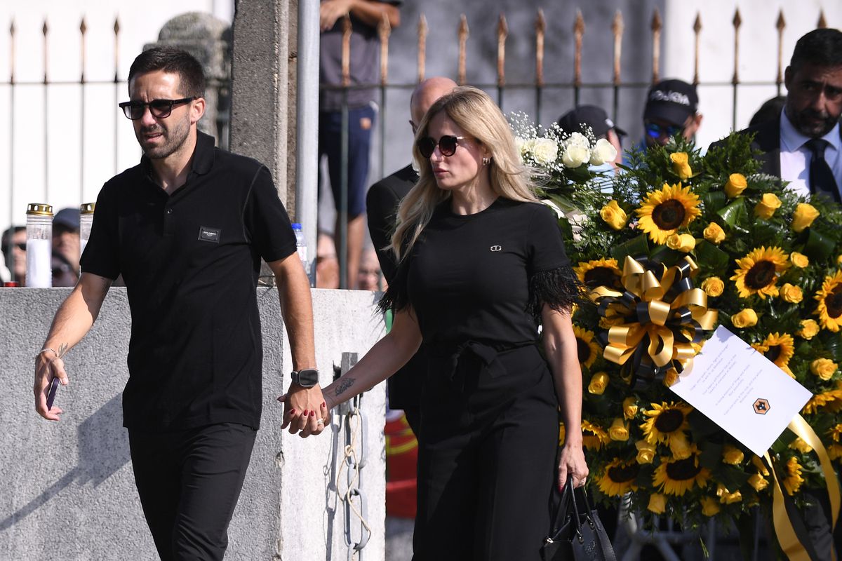 Incident la mormântul lui Diogo Jota: a fost nevoie de intervenția poliției