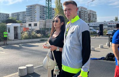 Andrei Gheorghiță a venit cu iubita la Supercupa dintre FCSB și CFR Cluj! Surprins printre fanii campioanei alături de alt fotbalist