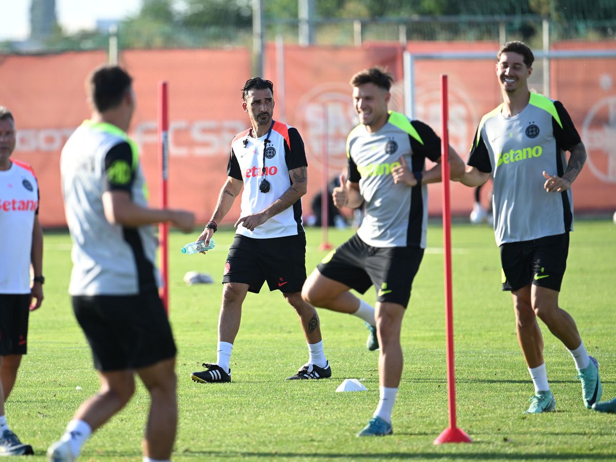 Antrenament FCSB inaintea Supercupei Romaniei cu CFR Cluj
