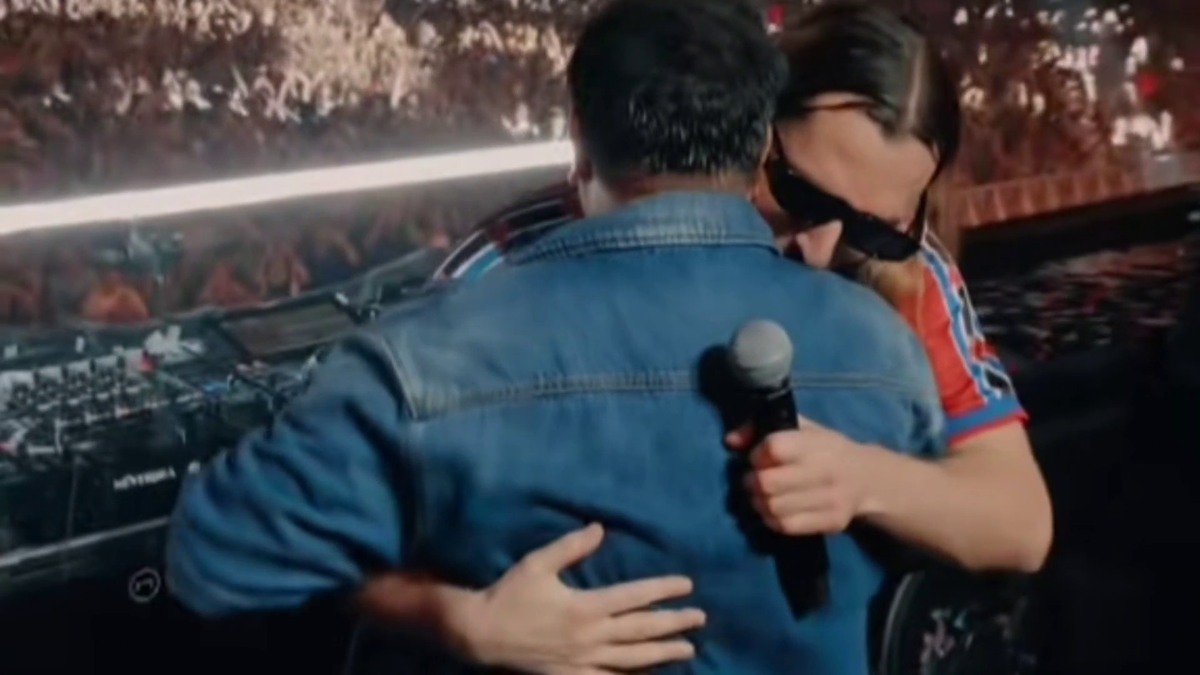 Peste 70.000 de oameni, pe Arena Națională, la Neversea Kapital! Salvatore Ganacci a mixat purtând un tricou cu Gică Hagi, iar Florin Salam a fost surpriza serii