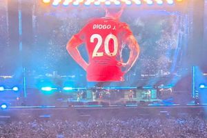 Celebra trupă britanică a concertat pentru prima dată după 16 ani și l-a comemorat pe Diogo Jota