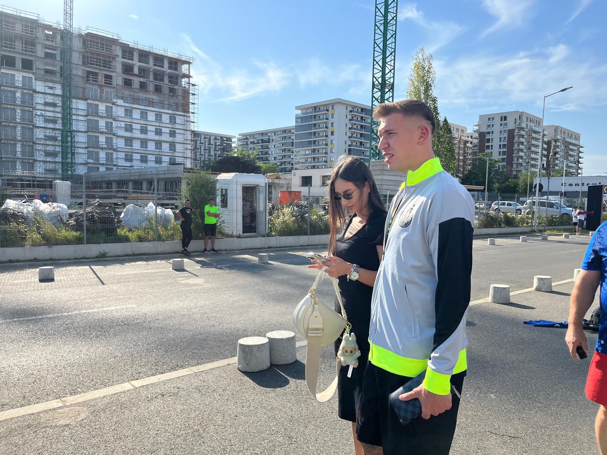 Andrei Gheorghiță a venit cu iubita la Supercupa dintre FCSB și CFR Cluj! Surprins printre fanii campioanei alături de alt fotbalist