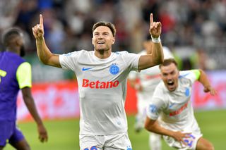 MVP în Supercupă, Politic a „înțepat-o” pe Dinamo: „Cea mai frumoasă seară! Sunt mai profesionist aici”