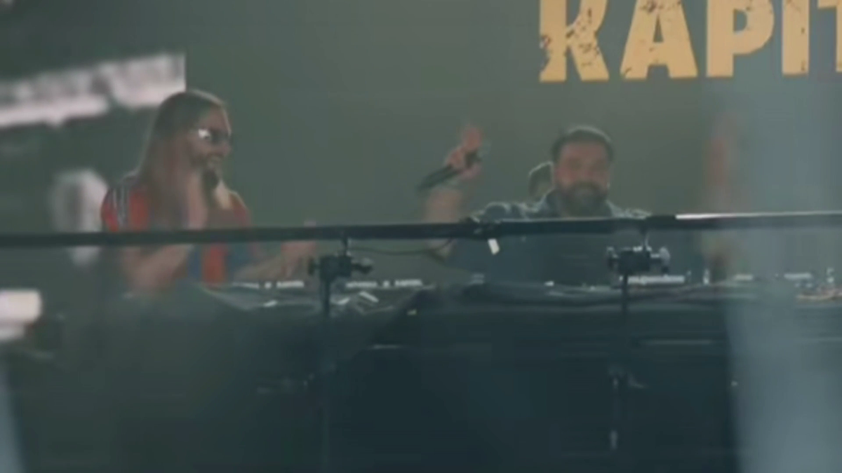 Peste 70.000 de oameni, pe Arena Națională, la Neversea Kapital! Salvatore Ganacci a mixat purtând un tricou cu Gică Hagi, iar Florin Salam a fost surpriza serii