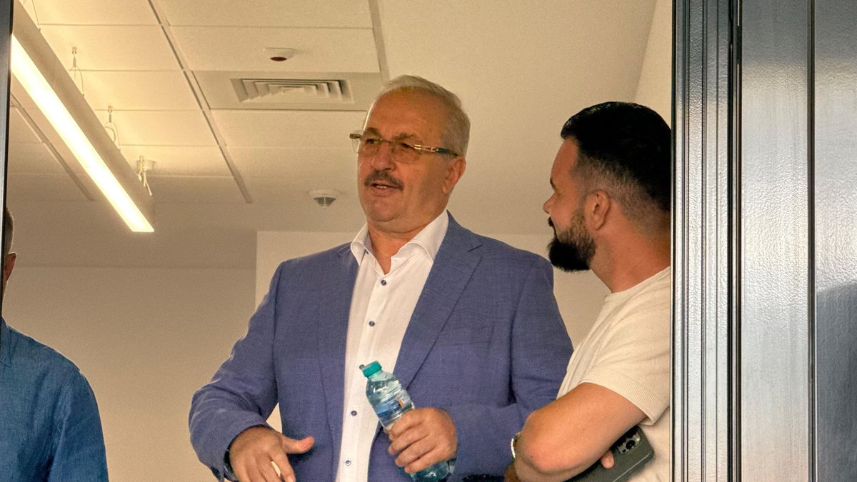 Vedetele s-au înghesuit la FCSB - CFR Cluj! Imaginile surprinse de GSP în Ghencea: cine a atras toate privirile