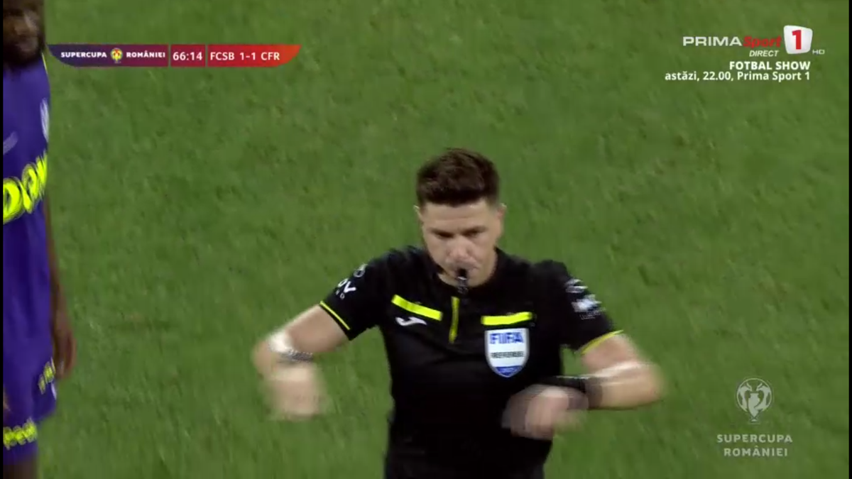 Dan Petrescu a răbufnit și a cerut să scoată echipa de pe teren în Supercupa dintre FCSB și CFR Cluj