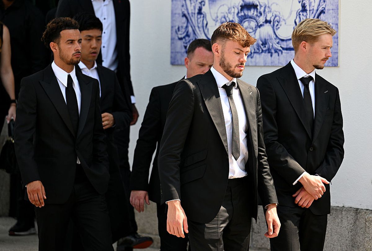 Fanii au reacționat virulent după ce Cristiano Ronaldo nu a venit la înmormântarea lui Diogo Jota: „Nu și-a întrerupt vacanța. Este rușinos!”