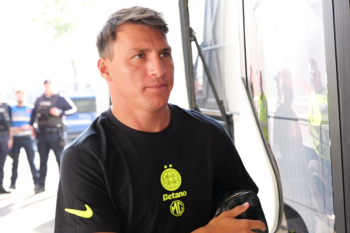 Sosire FCSB înainte de Supercupa României