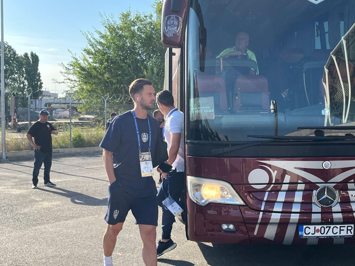 CFR Cluj a ajuns în Ghencea pentru Supercupa